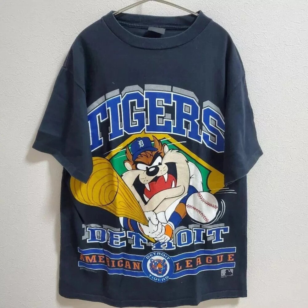 T shirt Detroit Tigers Looney Tunes Taz Funny Navy Souvenirs, Fans Gifts